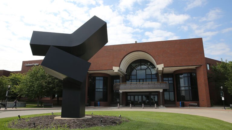 Shawnee Mission Post